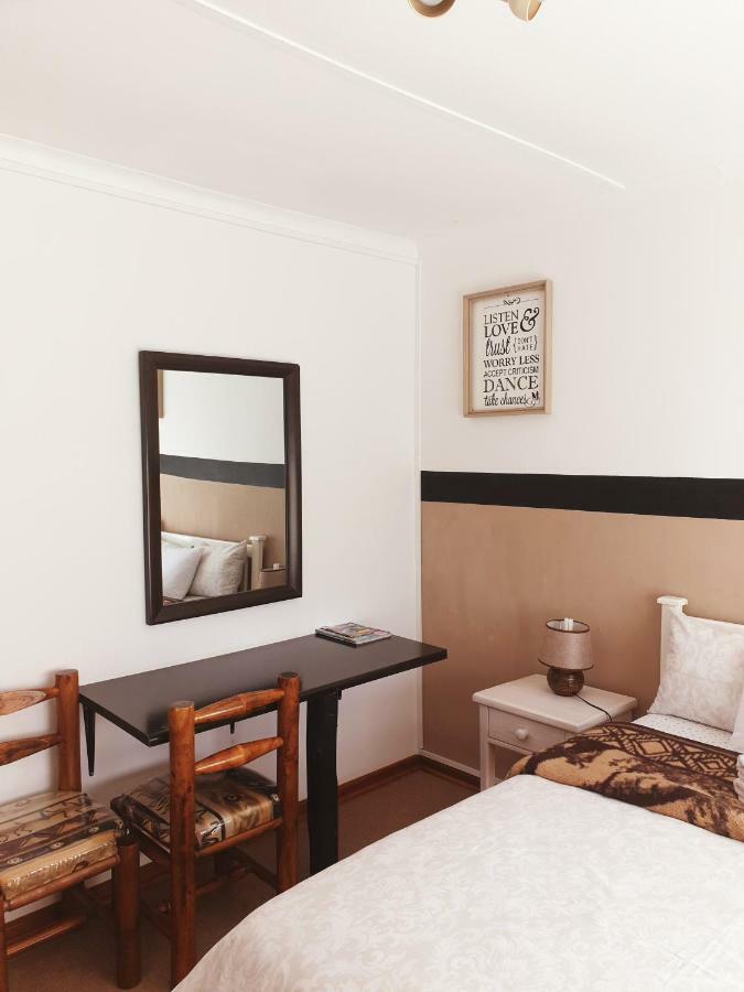 Sunflower Self-Catering Walvis Bay Exterior photo